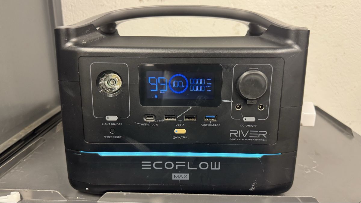 Ecoflow Dispositivi a energia solare: EcoFlow River Max Powerstation mit 110W Solarpanel Set – Usato da Zürich venduto da Wartesaal