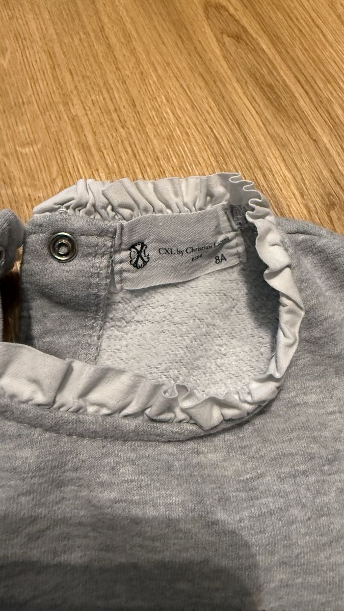 Christian Lacroix Pullover & Sweatshirts: CXL by Christian Lacroix Mädchen Pullover Gr.128, neuwertig – Gebraucht aus Hochfelden von Lartuna 2