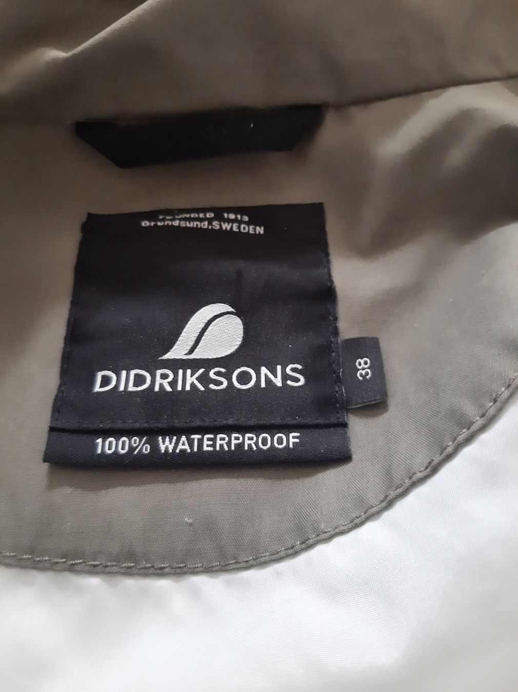 Didriksons Cappotti: Didriksons Parka – Usato da Amriswil venduto da dehlia01 3