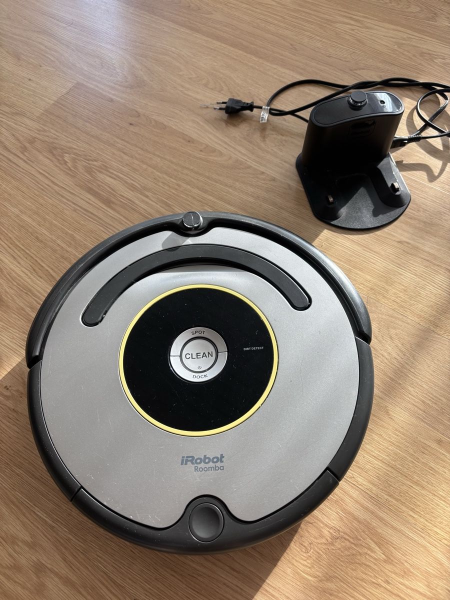 Irobot Aspirateurs & Accessoires: IRobot Roomba – D'occasion à Killwangen par ass_v6bv 1