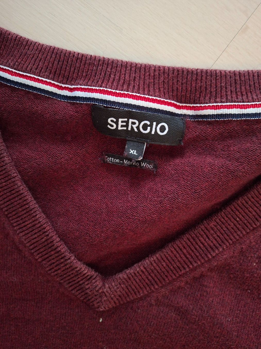 Maglioni & Felpe: Sergio Pullover, bordeaux, Grösse M, mit Merinowolle – Usato da Walterswil SO venduto da mel_5b2h 1