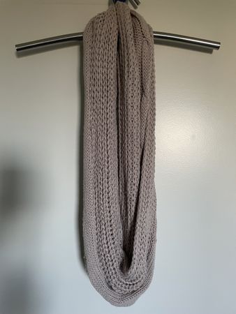 Echarpe tricotée tube BONNET chaude et douce