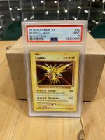2016 Pokemon XY ZAPDOS HOLO Evolutions PSA 9