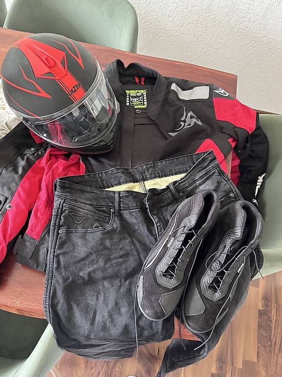 Caschi & visiere: Motorradhelm und weitere Sachen  – Usato da Emmenbrücke venduto da pus_l5tw 3