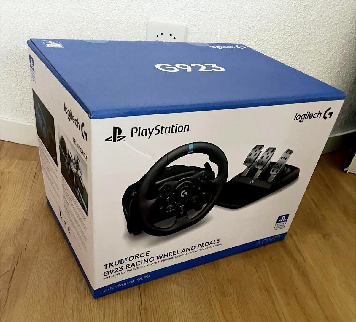 Logitech Manettes: LOGITECH G923 True Force Lenkrad, Pedale, Schalthebel – D'occasion à Ehrendingen par Bretzelchen
