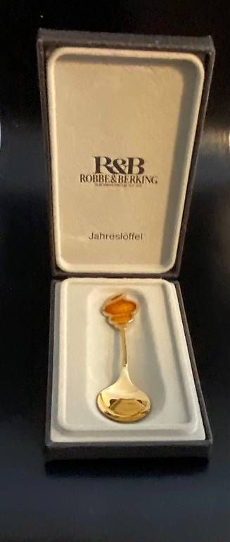 Robbe & Berking Löffel: Jahreslöffel 1983 von Robbe & Berking – Gebraucht aus Schaffhausen von mar_hs6z