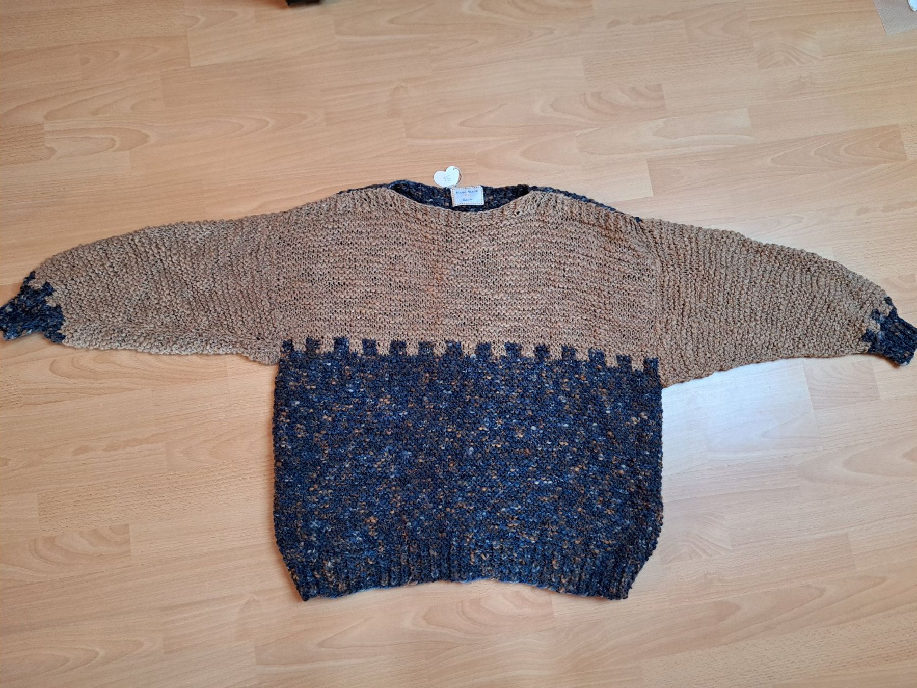 Maglioni & Felpe: Schöner Wollpulli crème/blau. – Nuovo (secondo la descrizione) da Hettiswil venduto da san_kf5h