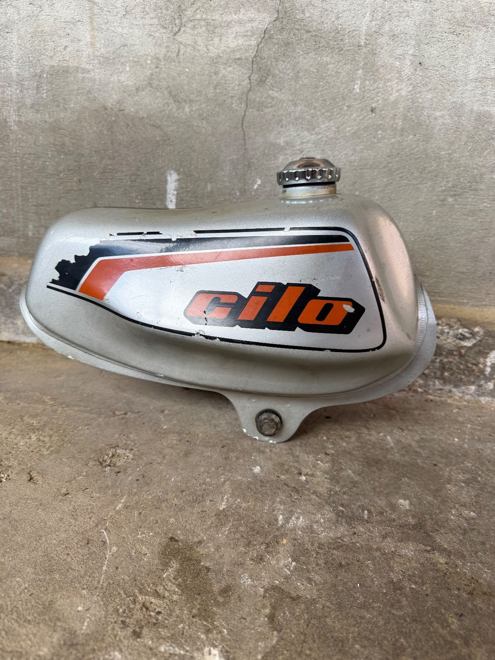 Cilo Pièces pour mobylette: Cilo Mofa Tank – D'occasion à Fahrni b. Thun par berger_tuning34 2
