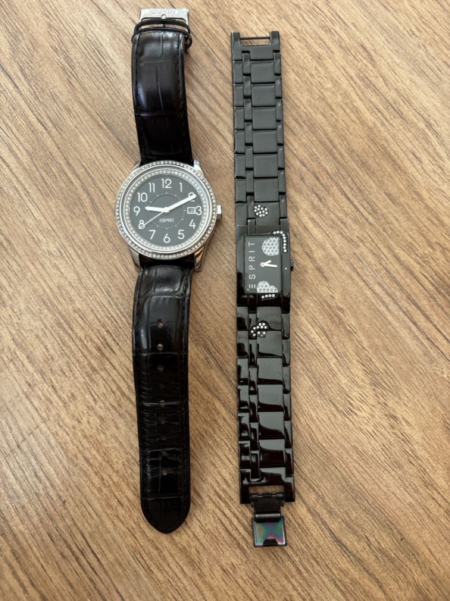 Esprit Orologi: 2 Esprit Damenuhr zu verkaufen – Usato da Rothenthurm venduto da JasiG