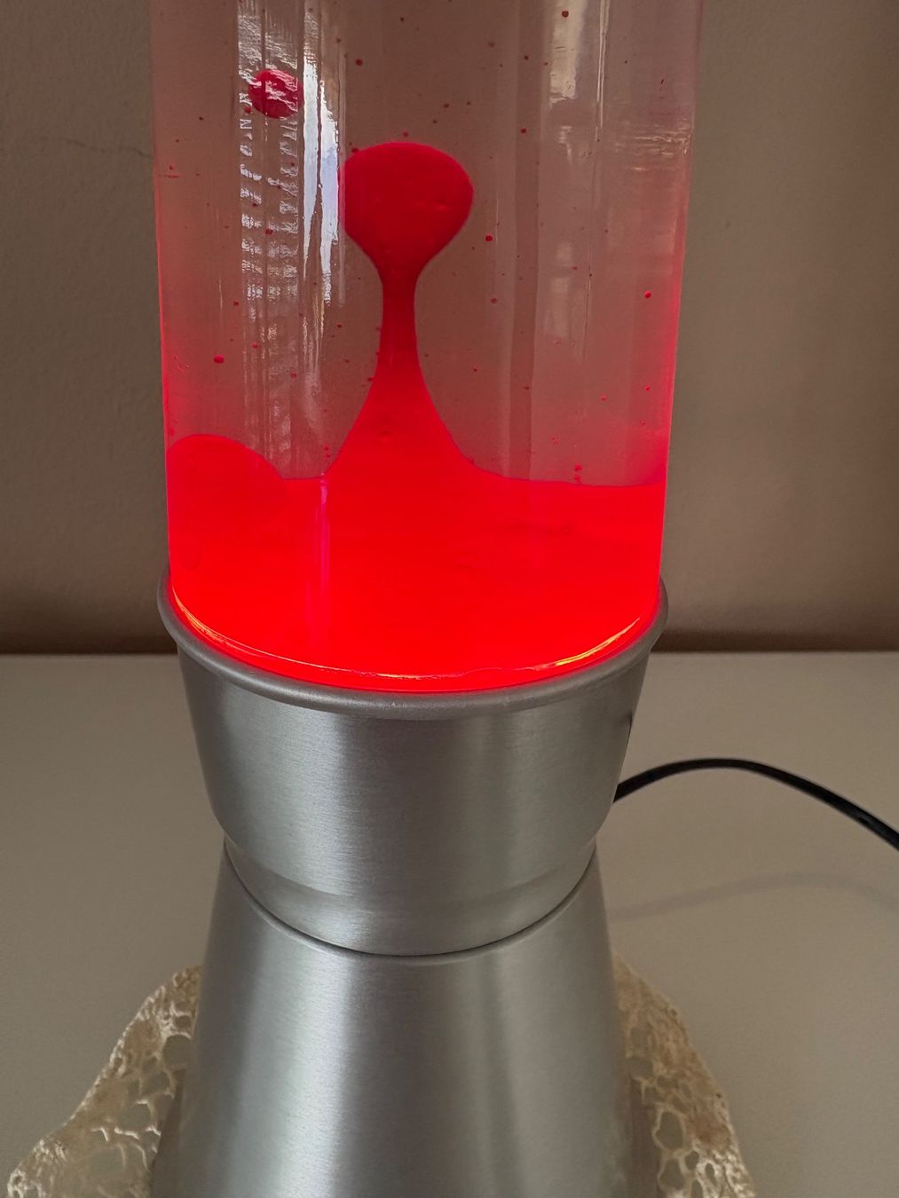 Lampen: Vintage Lavalampe rot – Gebraucht aus Sutz von adrian.kaeser 2