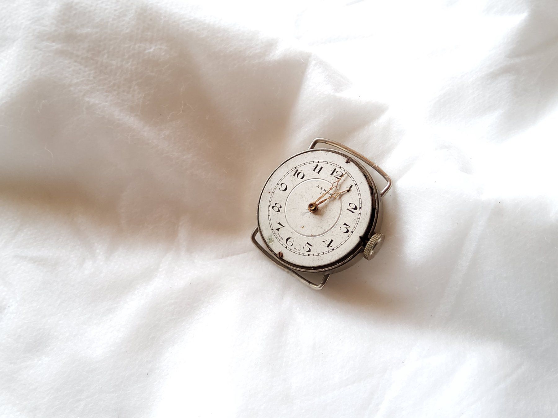 Uhren: Montre mécanique Anker – Gebraucht aus Malleray von Broc-Mo