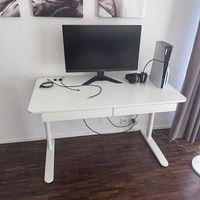 IKEA Schreibtisch 117x60cm weiss