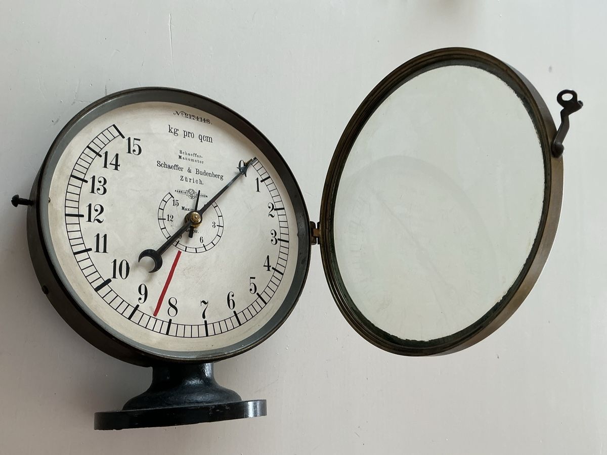 Mesurer: Antikes MANOMETER – Défectueux à Oberwil- Lieli par Techmesi 1