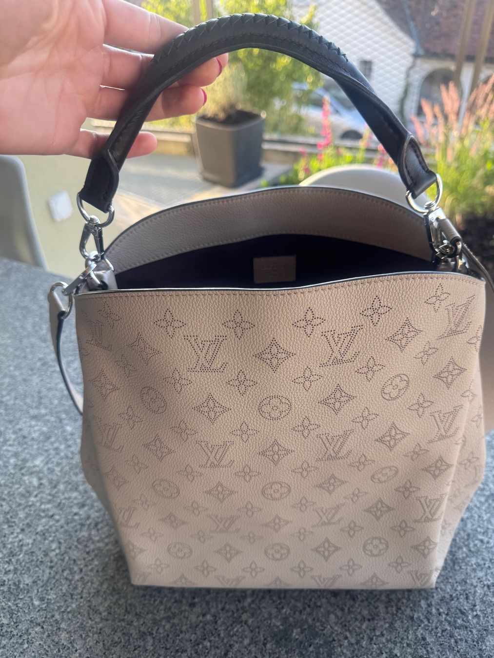 Louis Vuitton Borse da donna: Louis Vuitton Babylone PM Mahina Leder – Usato da Rombach venduto da Regig 1