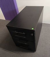 Abschliessbare Büro-Korpusse
