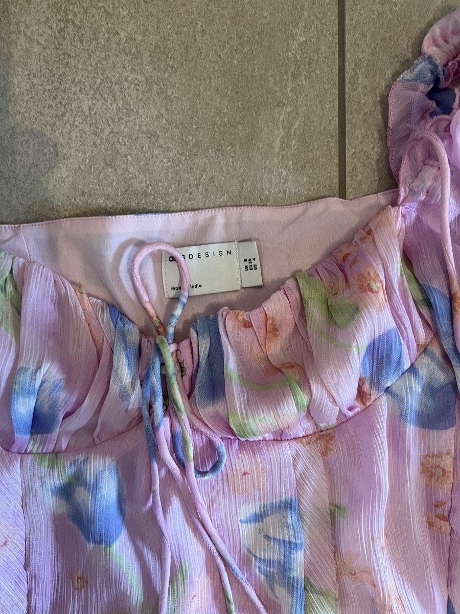 Asos Chemisiers: ASOS Design Bluse – Neuf (Voir description) à Wolfhausen par leaze 1