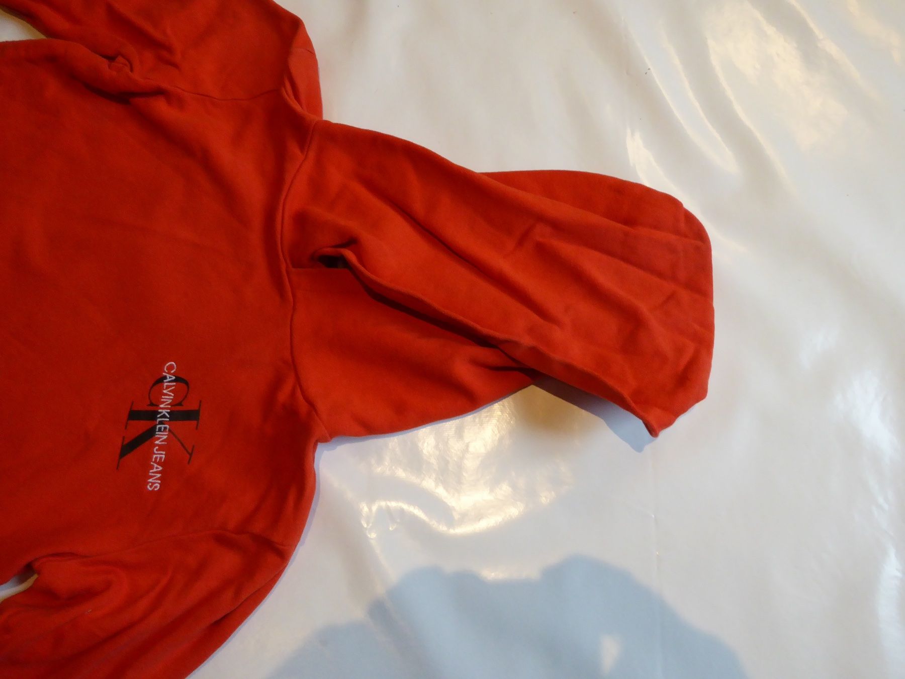 Calvin Klein Pullover & Sweatshirts: Calvin Klein Hoodie rot – Gebraucht aus Bern von pedalo02 8