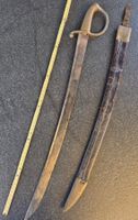 Antiker Säbel mit Scheide
