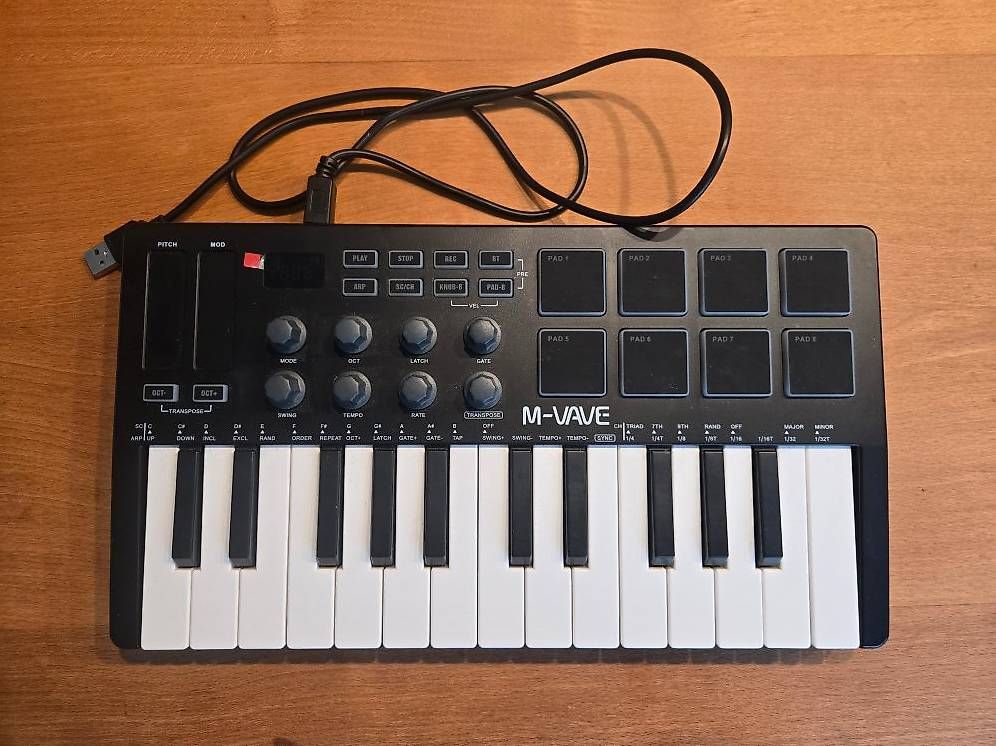 Strumenti musicali: M-VAVE SMK-25 MIDI Controller – Usato da Siebnen venduto da Grexx