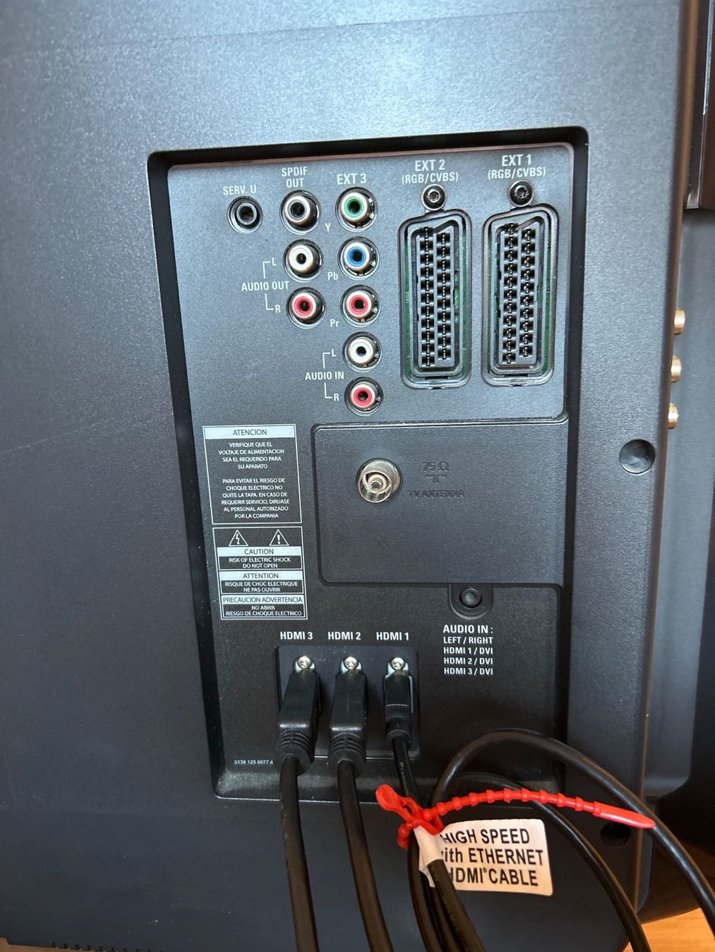 Televisori: Grosser Philips Flachbildschirm Fernseher – Usato da Villnachern venduto da RicardoMary 3