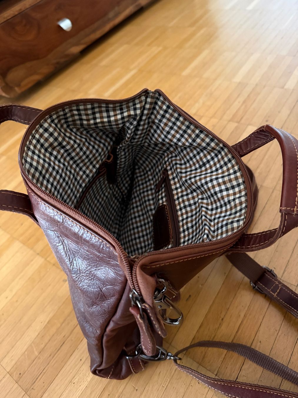 Rucksäcke: Rada Leder Rucksack Tasche braun – Gebraucht aus Zürich von congenium 2