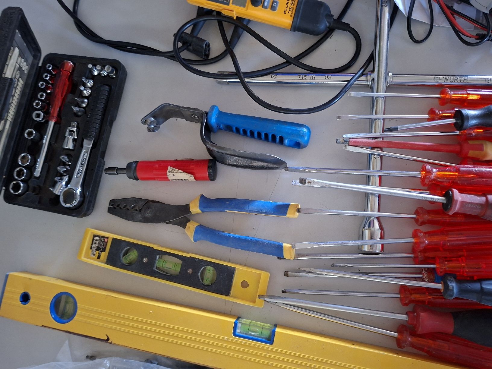 Tous les outils: Werkzeug Konvolut – D'occasion à Oberhasli par Cortina 2