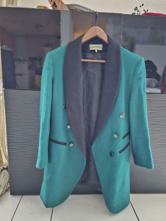 Elegante Damenjacke von Cunvet, Grösse 42, Top Zustand
