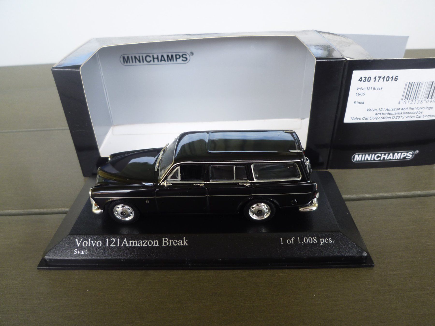 Volvo Modellini d'auto: Volvo 121 Amazon Break (1966) – Nuovo e nell'imballaggio originale da Flawil venduto da Imperiosud 1