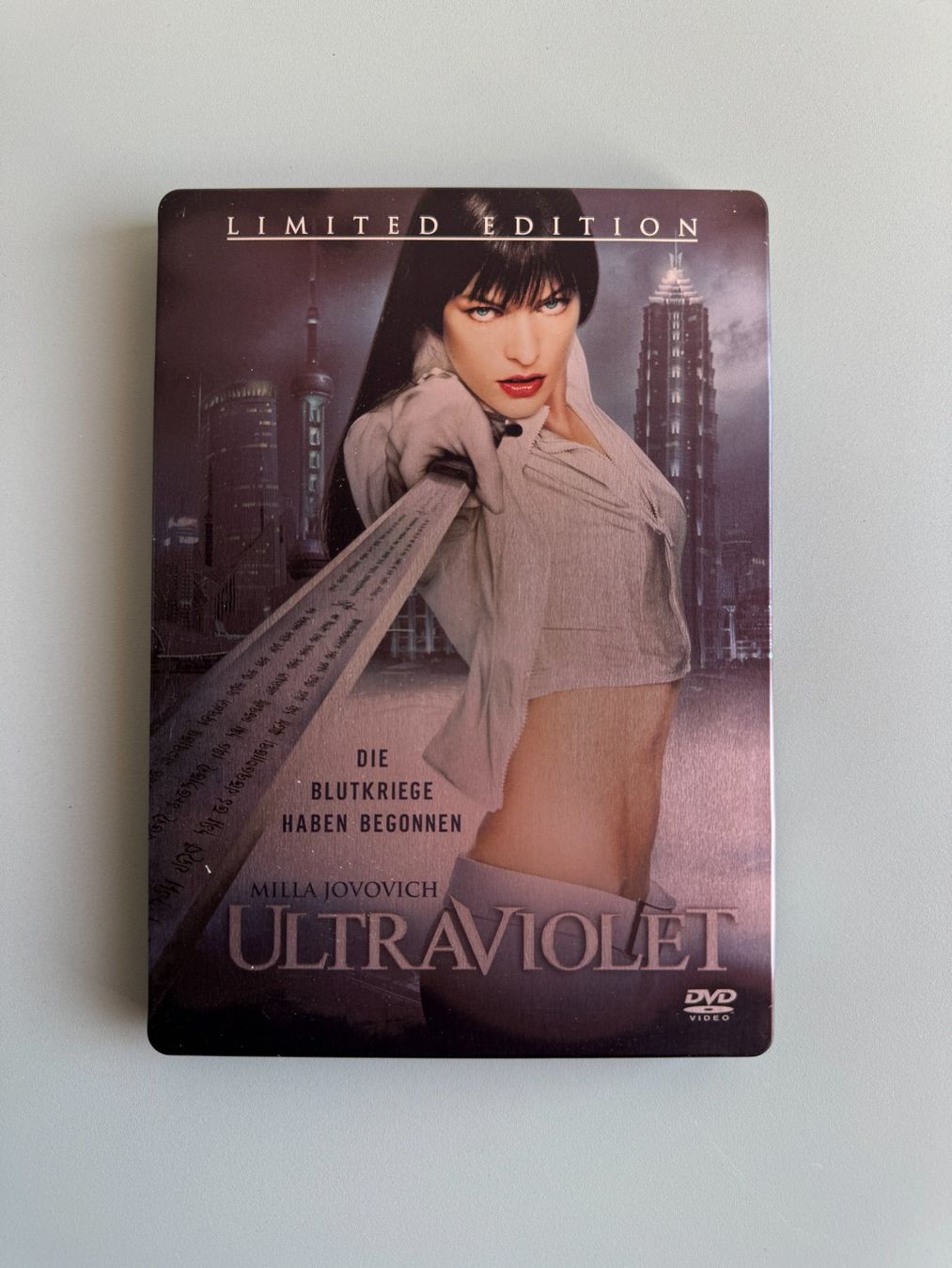 Tutti i DVDs: Ultraviolet Steelbook Limited Edition – Usato da Kägiswil venduto da Jindujune