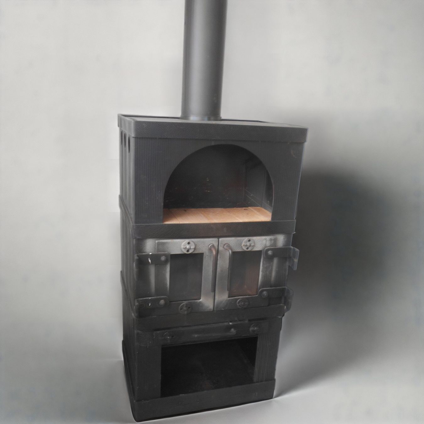 Stufe caminetto: Schwedenofen / Metallofen – Usato da Altstätten SG venduto da Ivo010