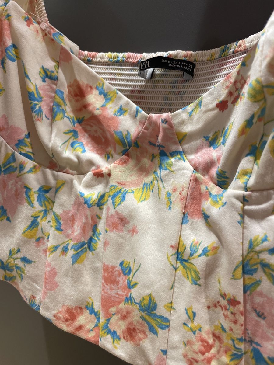 Zara Top: Blumentop von Zara, Gr. S – Nuovo (secondo la descrizione) da Arbon venduto da llaauraa 2