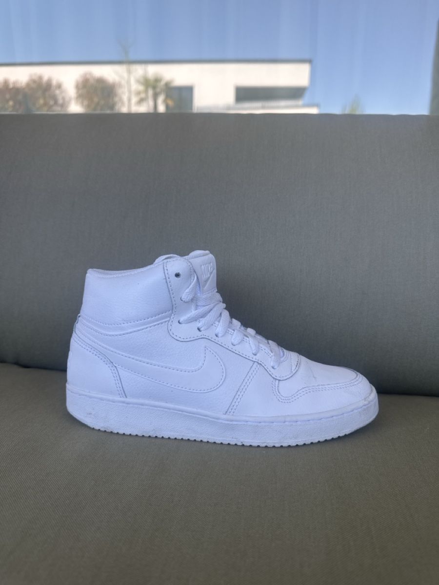 Nike Scarpe da uomo: Nike High-Top Sneakers, White, Size 39 – Nuovo (secondo la descrizione) da Berneck venduto da E_ZLK