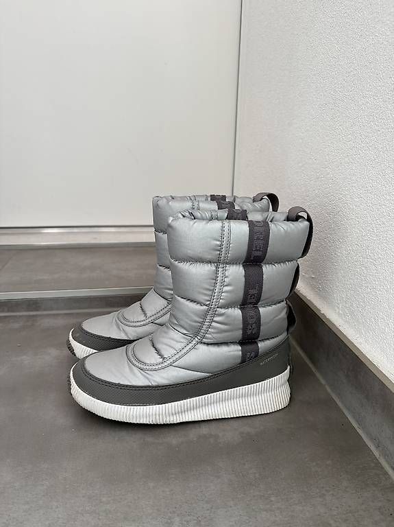 : Bottes d'hiver Sorel Taille 37 – Gebraucht aus Conthey von carina.pereira