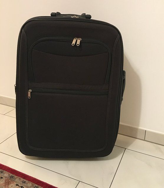 Valigie: Rollkoffer ca. 48x65 x 22 (28) cm – Usato da Mellingen venduto da RigaOper 4