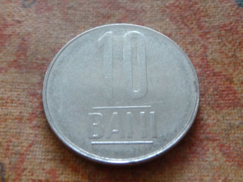 Toutes les monnaies: ROUMANIE  10  Bani  2007 – D'occasion à Romanel-sur-Lausanne par Swift13 1
