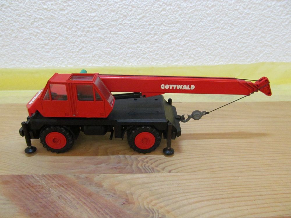 KRAN GOTTWALD 1:50 CONRAD 3074 RAR (Gebraucht) in Grueningen für CHF 25
