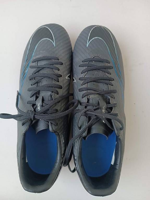 Scarpe da uomo: Fussballschuhe, Gr. 40 – Usato da Brugg AG venduto da ger_8sbj