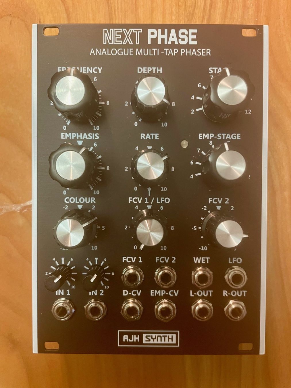 Strumenti musicali: AJH Next Phase Dark Edition - analogue multi tap Phaser – Usato da Niederglatt ZH venduto da Bluevortex