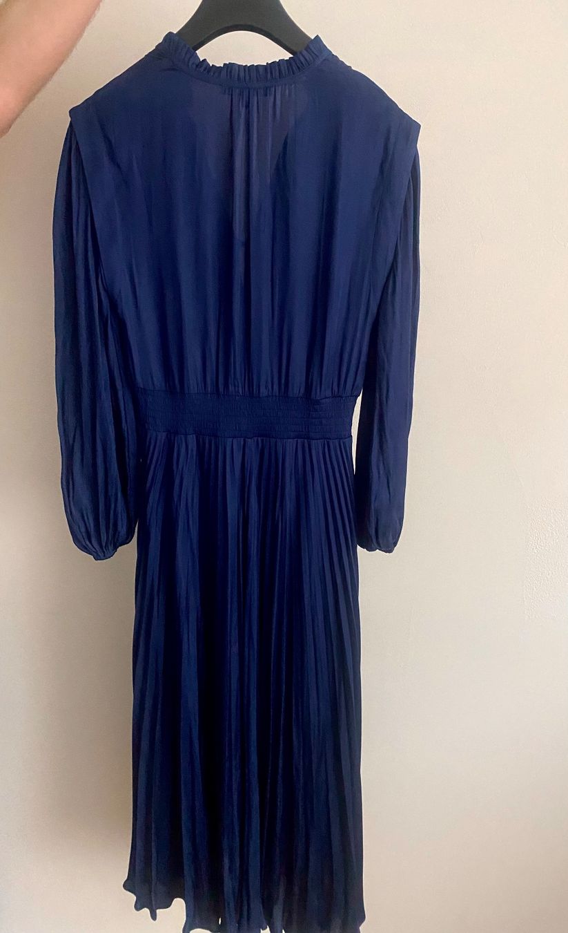 Maje Vestiti: MAJE Freizeitkleid dunkelblau – Usato da Zürich venduto da Julie_nouvelle24 4