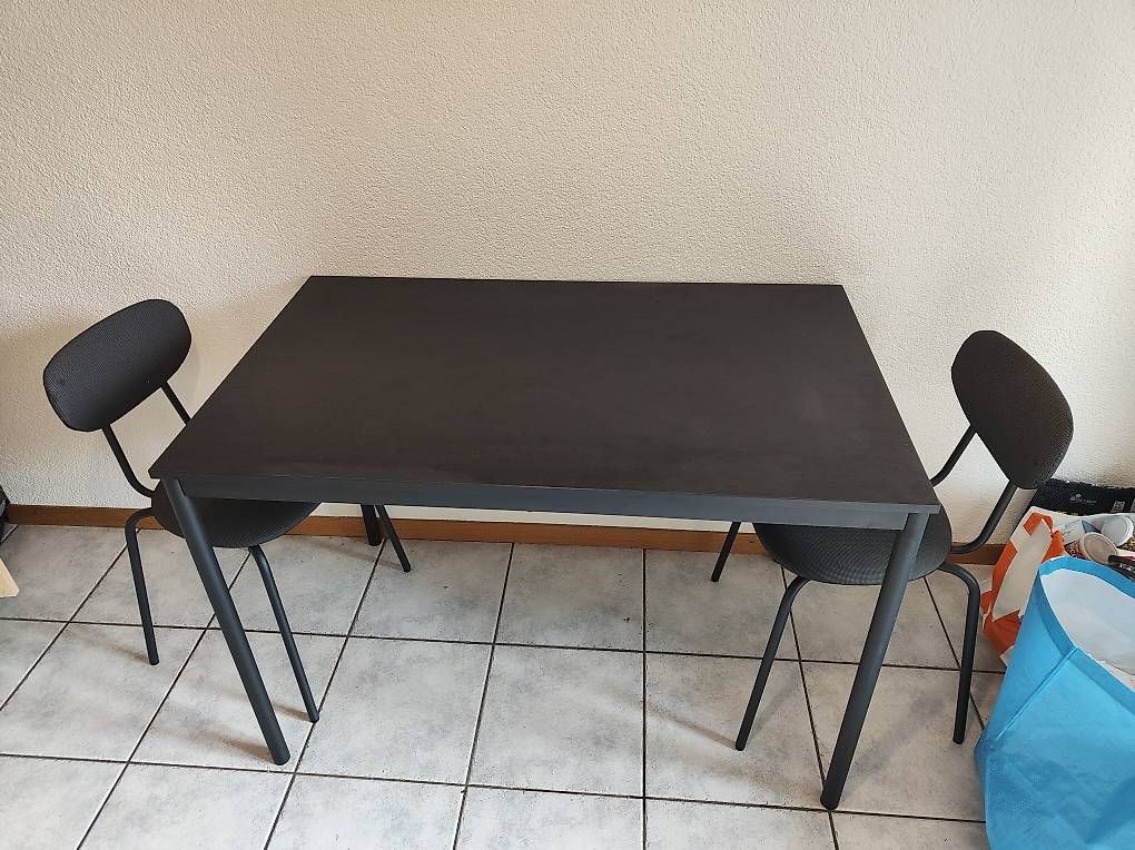 Ikea Tavoli: Tisch SANDSBERG – Usato da Bern venduto da mimseng 1