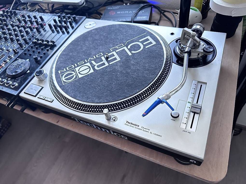 Platines de mixage: Set up DJ – D'occasion à Noréaz par ber_rs8b 1