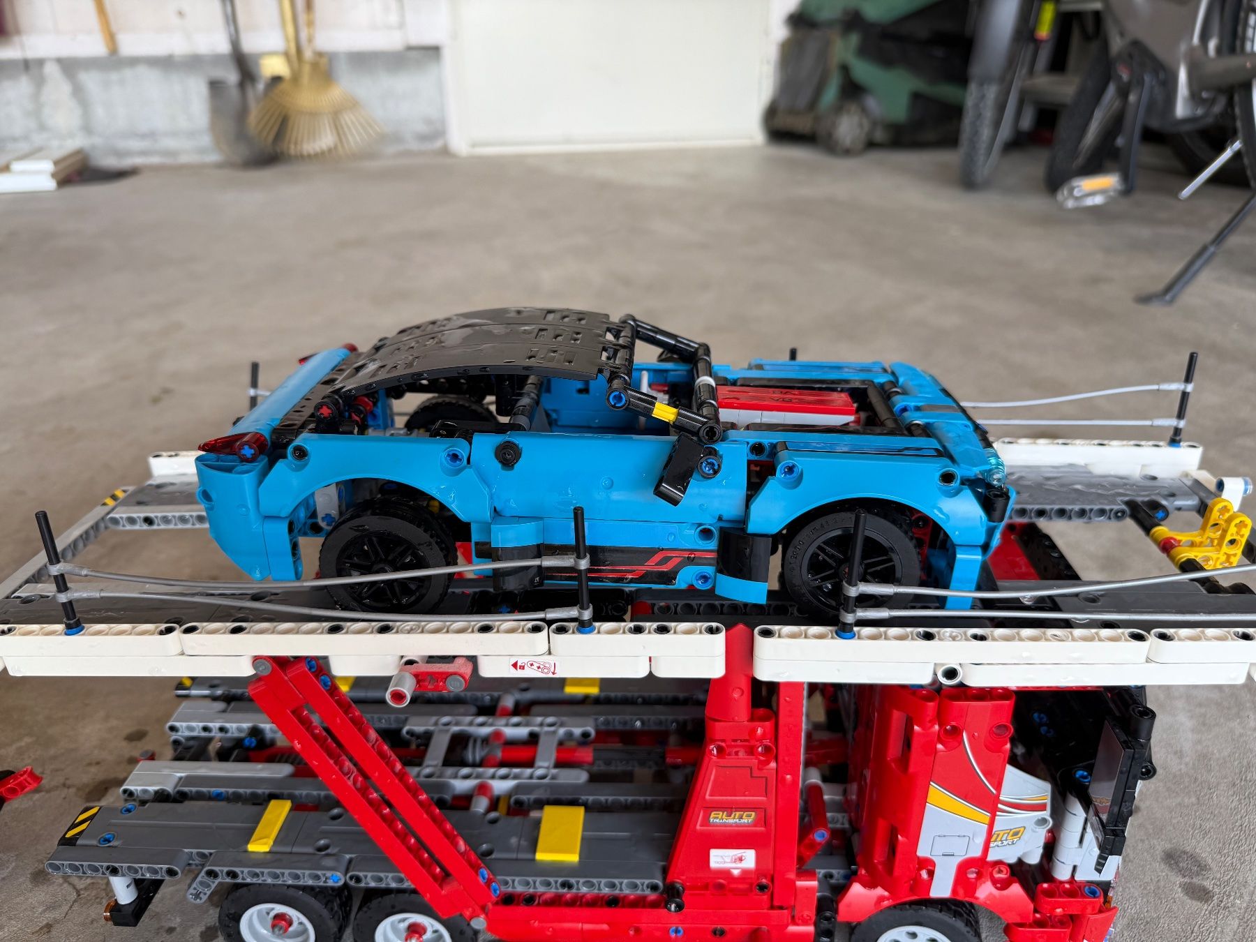 Lego Spielzeuge: Lego Technik Car Transporter – Gebraucht aus Boswil von EMS09 3