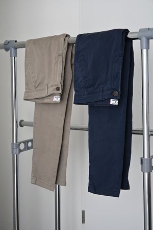 2x Jack & Jones Chino Gr. 31/30