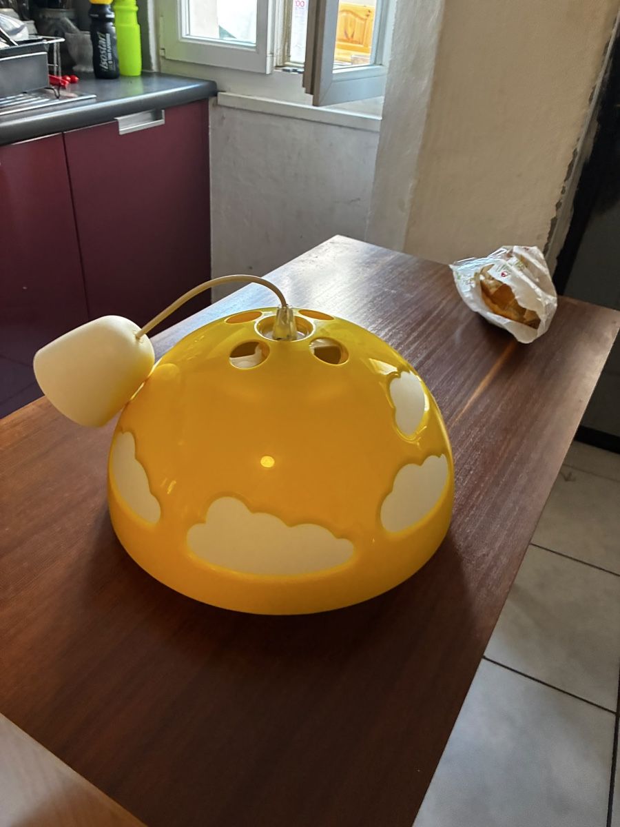 Ikea Lustres & lampes de plafonds: Ikea Skojig Yellow – D'occasion à Le Brassus par val_c8d8