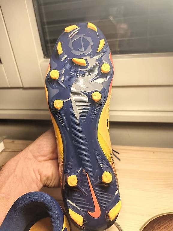 Herrenschuhe: Nike Phantom 6 Erling Haaland – Neu und originalverpackt aus Cham von Acibiber 2
