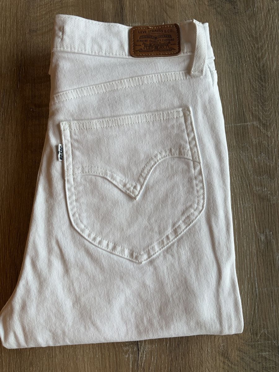 Levi's Jeans: Jeans Levi’s blanc taille S – Nuovo (secondo la descrizione) da Dully venduto da CELINE.D11 2
