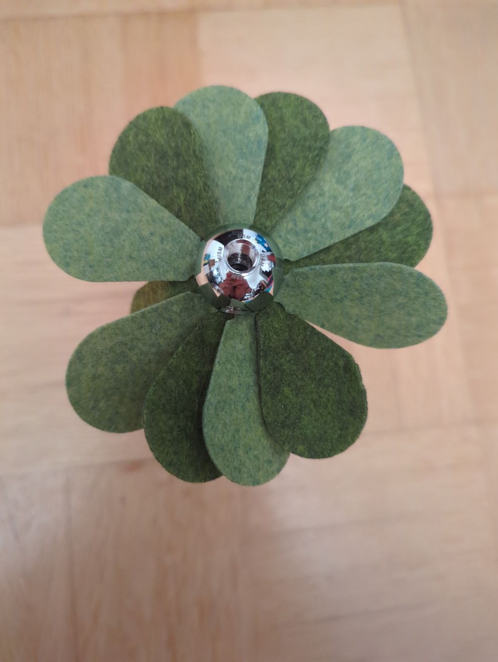 Toutes les décorations: USM Blume – D'occasion à Biel/Bienne par aur_76qt