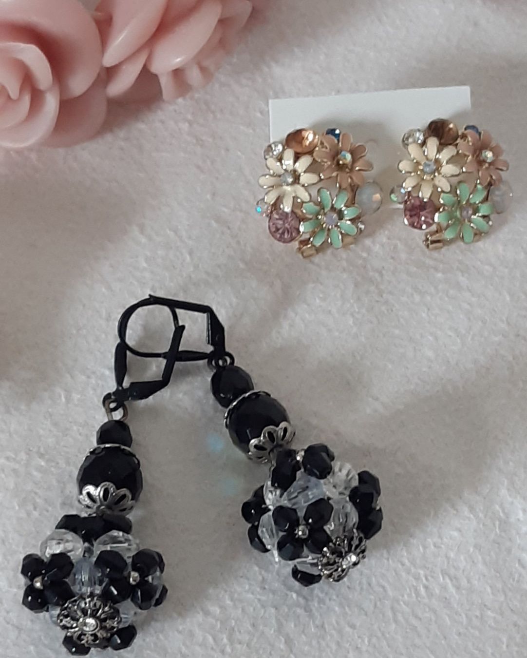 Altri gioielli: 8-teiliges romantisches Schmuck-Set mit Blumenmotiven – Usato da Emmenbrücke venduto da WillisauerRingli 2