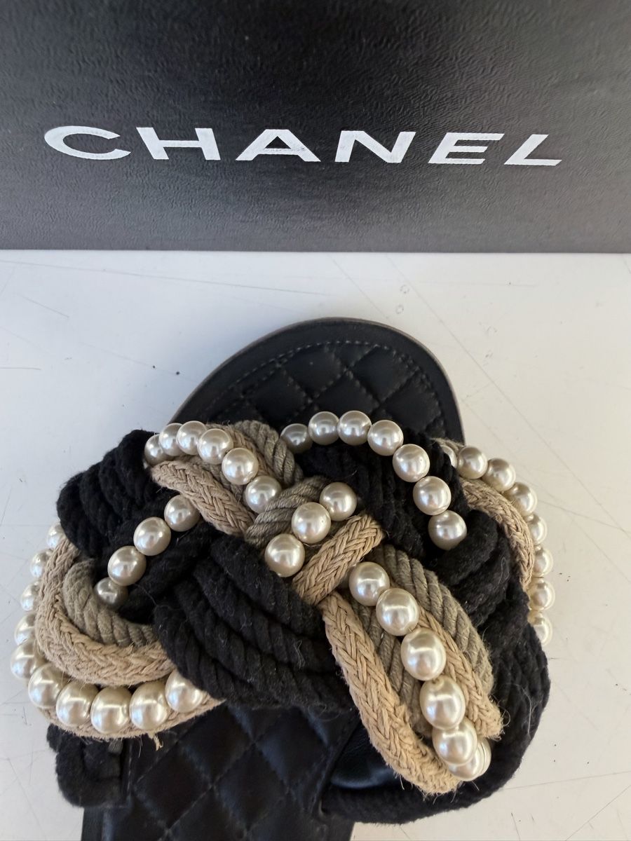 Scarpe da donna: Chanel Sandale 39 Pantolette – Usato da Wettswil venduto da Simato 2