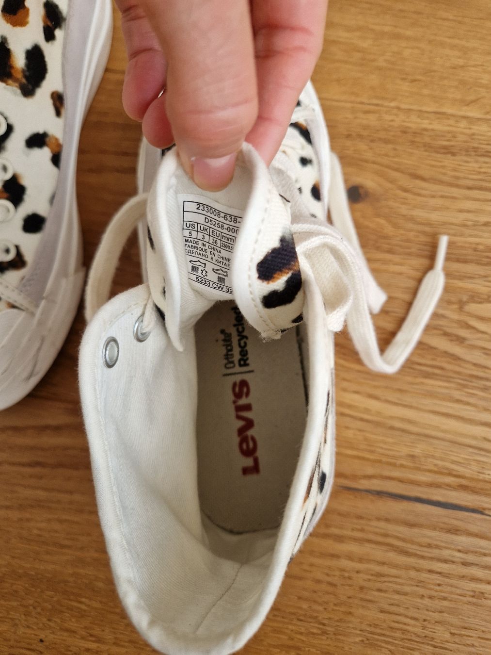 Levi's Scarpe da donna: Levis High Top Sneakers – Usato da Eschenbach SG venduto da SanFranciscoCalifornia 6